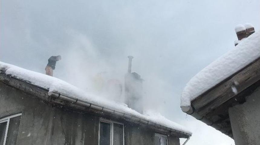 Baca Yangını Korkuttu