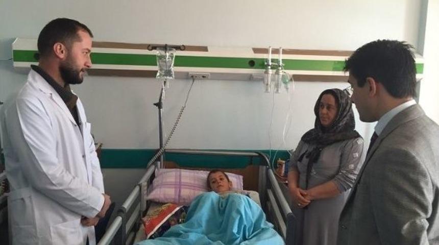 Kaymakam &Ouml;zt&uuml;rk&rsquo;ten Hastane Ziyareti