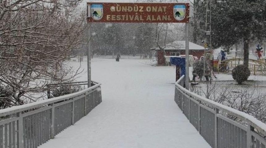 Kırklareli&rsquo;nde Kar Yağışı