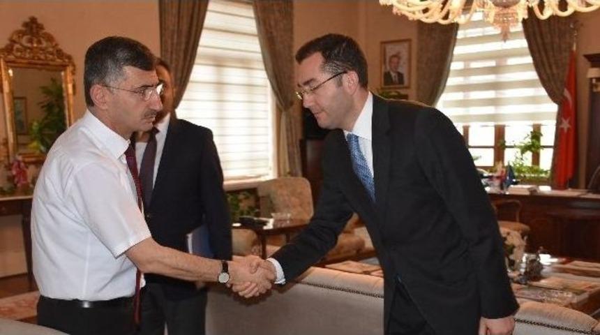 Tkdk Manisa İl Koordinat&ouml;rl&uuml;ğ&uuml;ne Atanan K&uuml;rşat Dağdelen&rsquo;den Vali Bektaş&rsquo;a Ziyaret