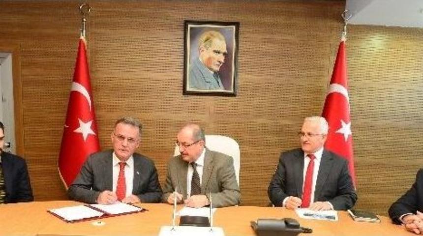 Hayırsever İşadamı&rsquo;ndan Eğitime Destek