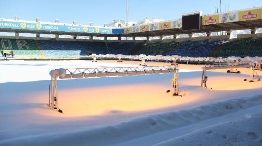 Kar Nedeniyle Bir Ma&ccedil; Daha Tehlikede