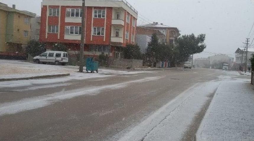 Bandırma Beyaza B&uuml;r&uuml;nd&uuml;