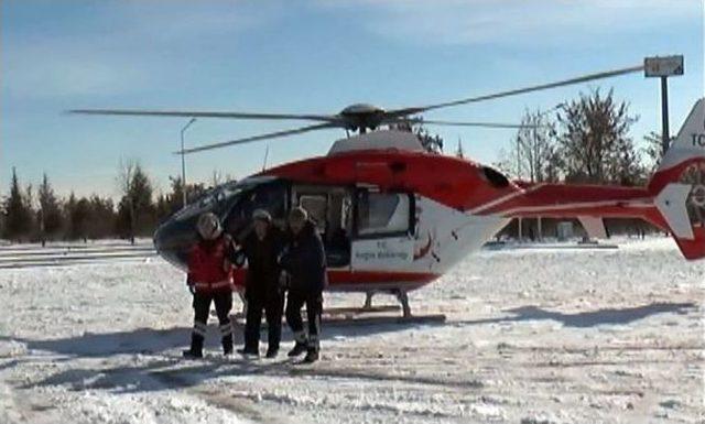 Hastaların İmdadına Ambulans Helikopter Yetişti