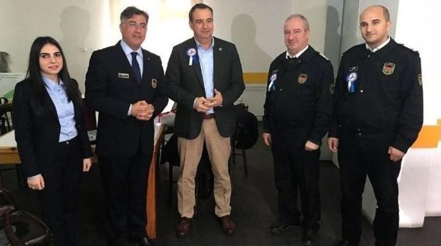 G&uuml;mr&uuml;k M&uuml;d&uuml;r&uuml;&rsquo;nden Ayvalık Belediye Başkanı Rahmi Gen&ccedil;er&rsquo;e Ziyaret