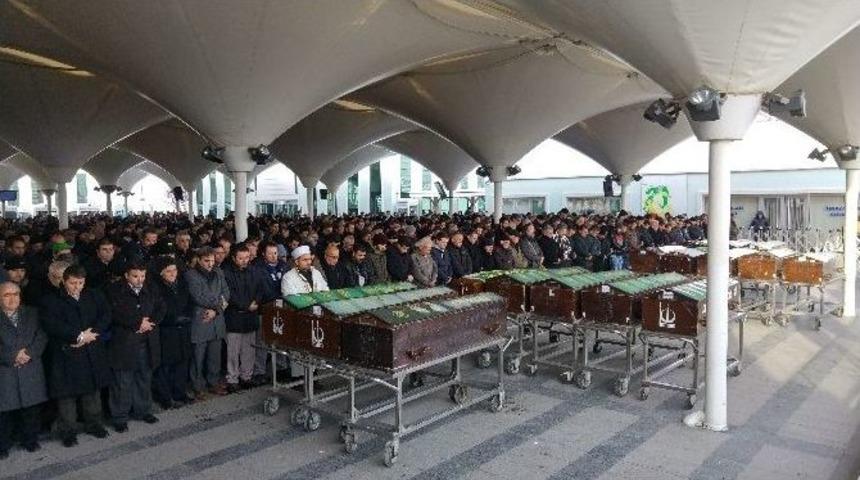 Başkent&rsquo;teki Cinnet Olayında Hayatını Kaybeden 4 Kişi Toprağa Verildi