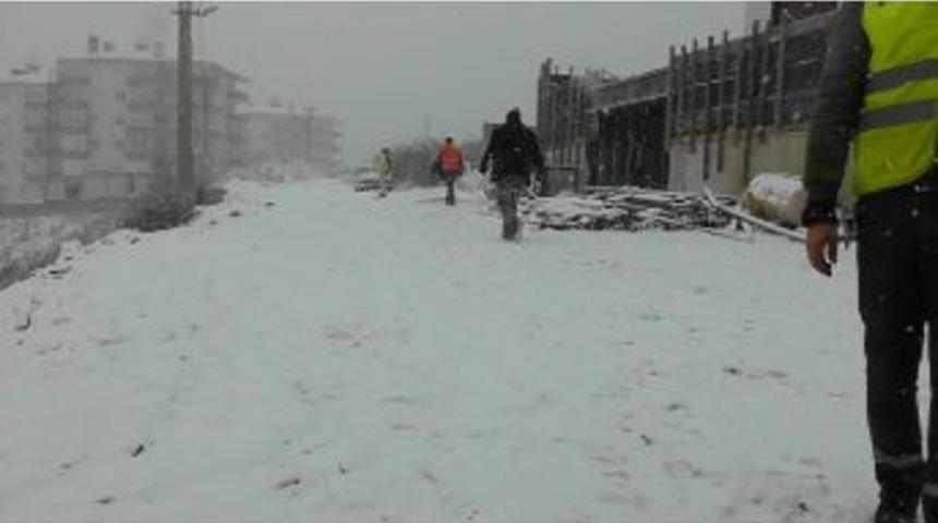 &Ccedil;an&rsquo;da Kar Yağışı Etkili Oldu