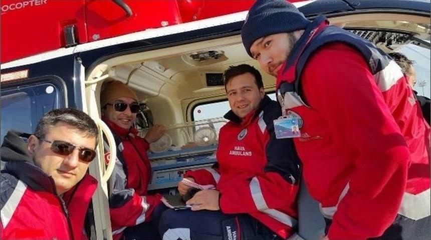 Ambulans Helikopterler 5 Aylık Bebek İ&ccedil;in Havalandı
