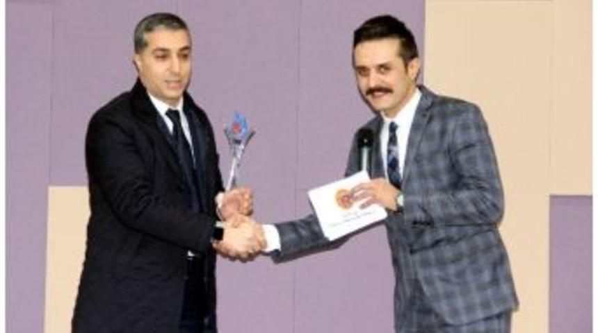 Karab&uuml;k&rsquo;te Yılın Enleri &Ouml;d&uuml;llerini Aldı