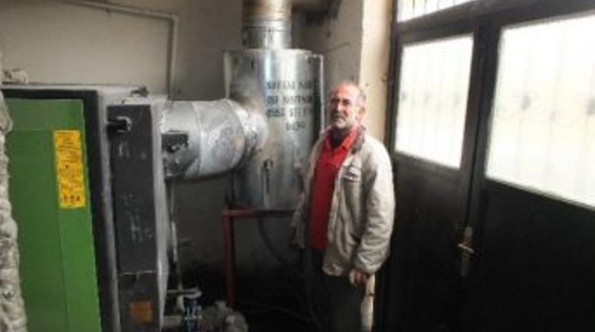 Sulu Ve Buharlı Filtre Sistemiyle Kirli Havanın Temizlenerek Doğaya Salınmasını Sağlayan Makine &Uuml;rettiler