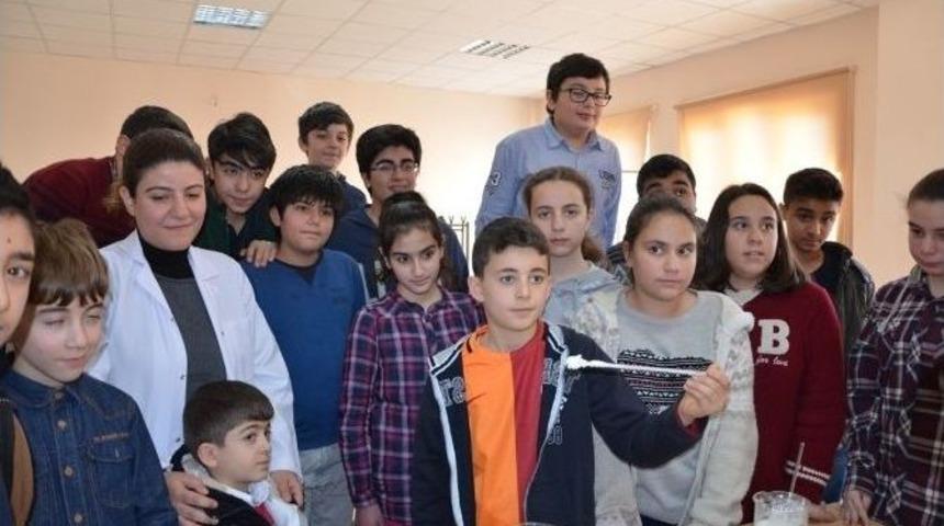 Şanlıurfalı &Ouml;ğrenciler İsotlu Diş Macunu Yaptı