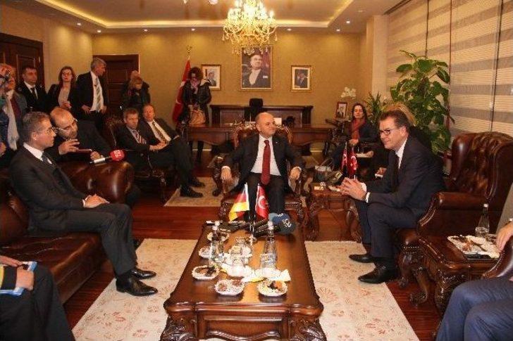 Alman Bakan Müller: “suriyeli Çocukların Eğitiminde Türkiye’yi Yalnız Bırakamayız” G4