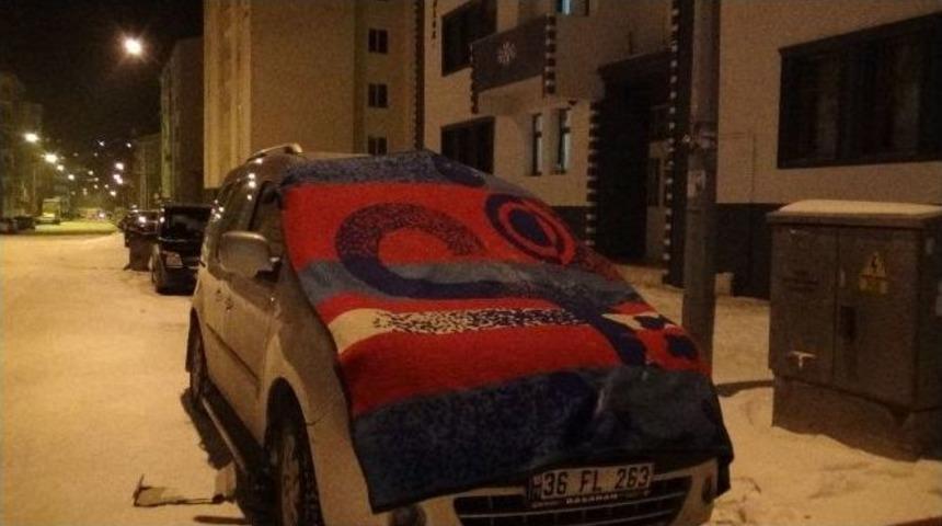 Kars Eksi 30 İle Buz Kesti