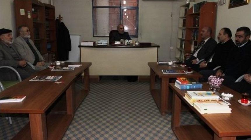 M&uuml;d&uuml;r Cırıt&rsquo;tan Ehlibeyt Alimler Derneği&rsquo;ne Ziyaret