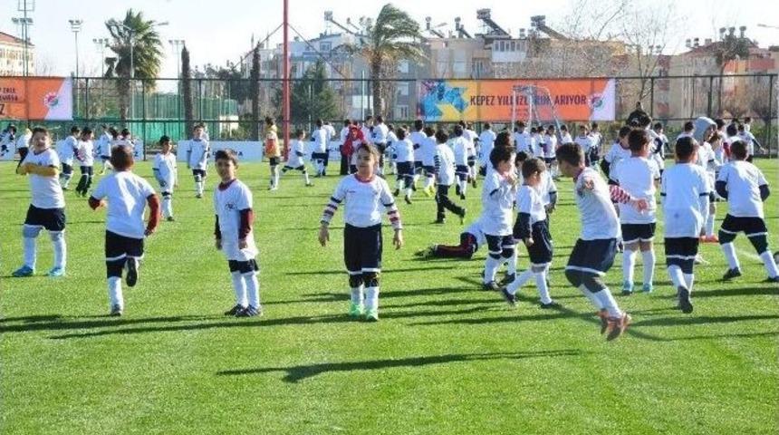 &rsquo;kepez&rsquo;in Yıldızları&rsquo; Projesi Başbakanlık&rsquo;ta Yarışacak