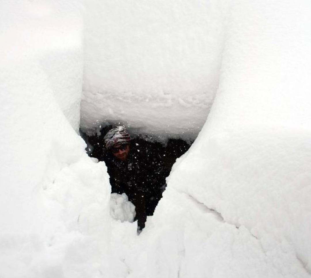 Kar Altındaki Evlerde Yaşam M&uuml;cadelesi
