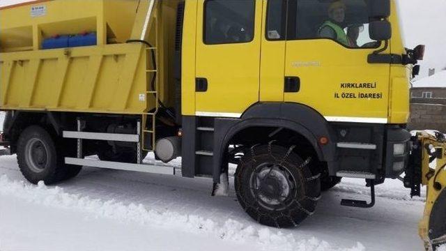 İl Özel İdaresi Tarafından Tuzlama Çalışmaları Devam Ediyor