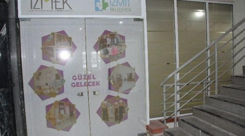 İzmek Kursları Yeni Binaya Taşınıyor