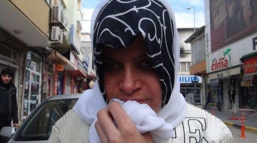 (&ouml;zel Haber) K&ouml;r Taklidi Yaparak Dilenen Kadının Numarası Ortaya &Ccedil;ıktı