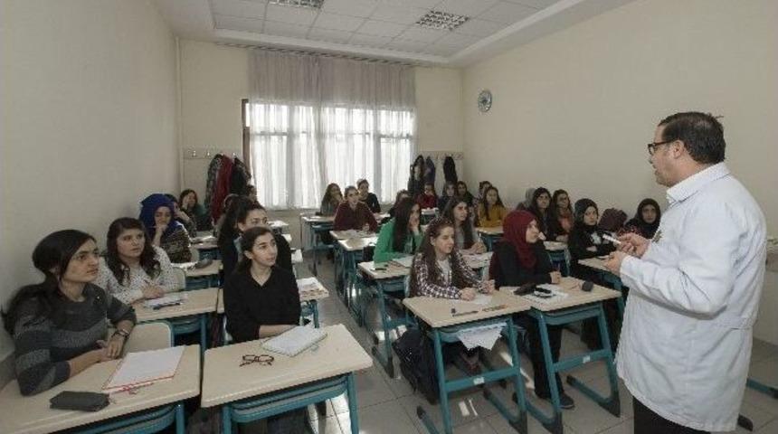 Gen&ccedil; Kaymek Gen&ccedil;liğin Yanında