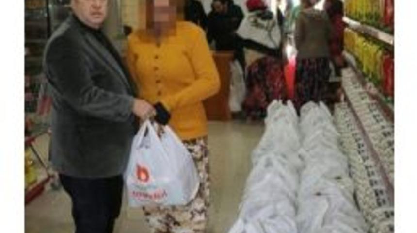 Hayatcan&rsquo;dan Romanlara Gıda Yardımı