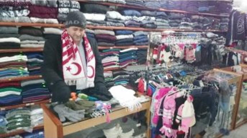 Soğuk Hava Eldiven Ve Atkı Satışlarını Artırdı