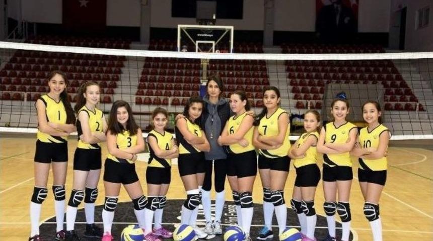 Aliağa Demirspor Mini Voleybol Liginde M&uuml;cadele Edecek
