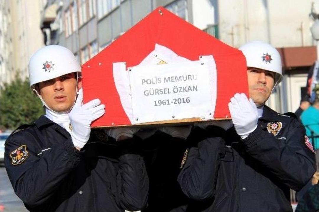 Kalp Krizi Sonucu &Ouml;len Polis Memuru İ&ccedil;in T&ouml;ren Yapıldı