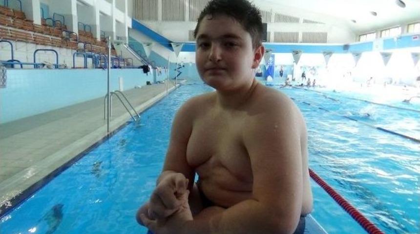 Parkta Oynarken Keşfedilen Engelli Gencin Hedefi Şampiyonluk