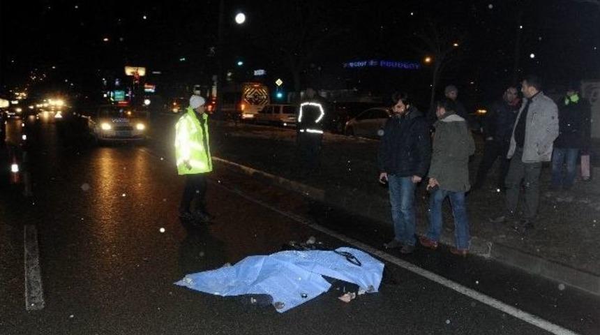 Gen&ccedil; Kadına &Ccedil;arptıktan Sonra Ka&ccedil;an S&uuml;r&uuml;c&uuml; Teslim Oldu