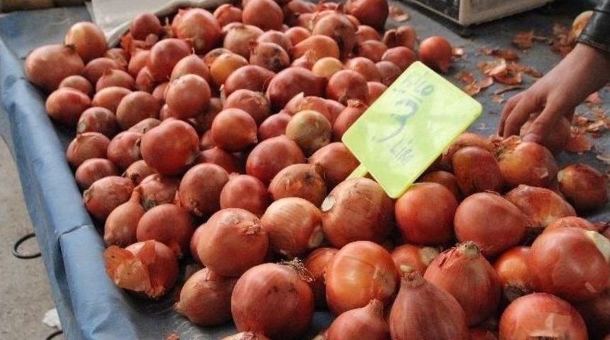 Kuru Soğanın Fiyatı Rekora Koşuyor