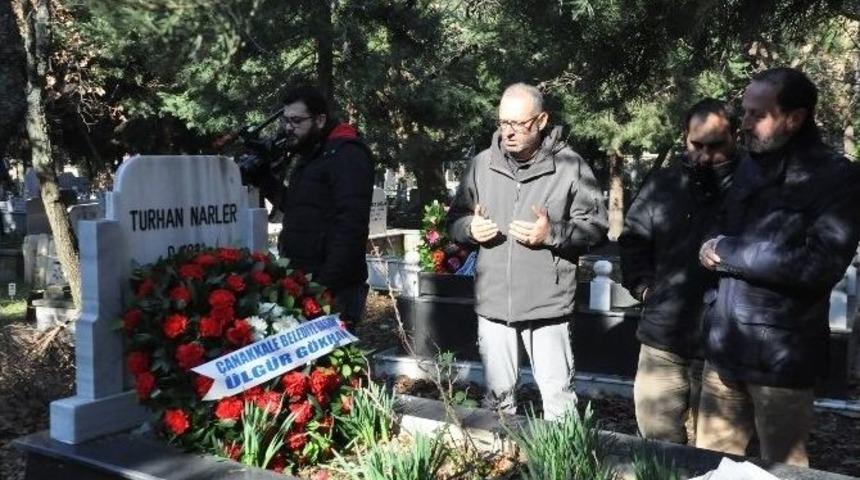 &Ccedil;anakkale&rsquo;nin Duayen Gazetecileri Mezarları Başında Anıldı
