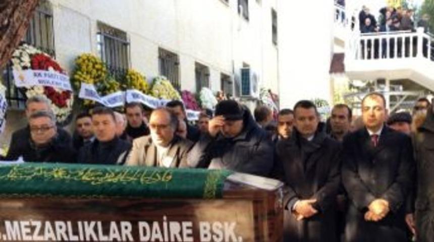 Ayşe Pakdemirli&rsquo;nin Kardeşi Bekir Pakdemirli Acısını Paylaştı