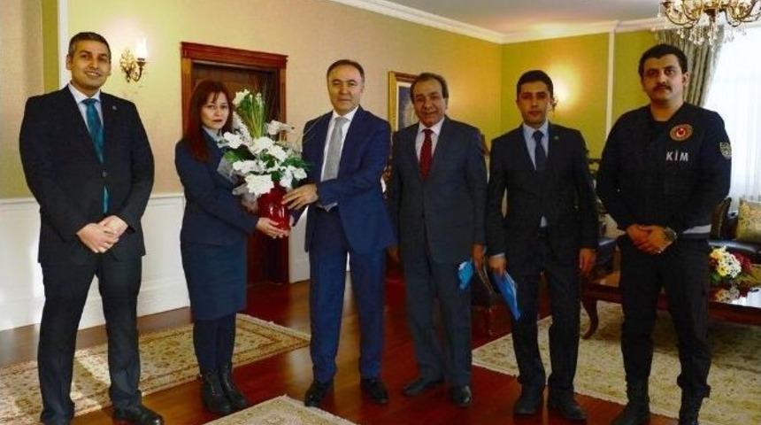 Vali Altıparmak G&uuml;mr&uuml;k&ccedil;&uuml;leri Kabul Etti