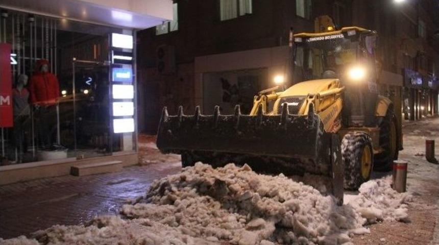 Başkandan S&uuml;r&uuml;c&uuml;lere &Ccedil;ağrı