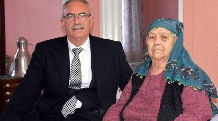 Başkan Kale’den Yaşlı Kadına Destek