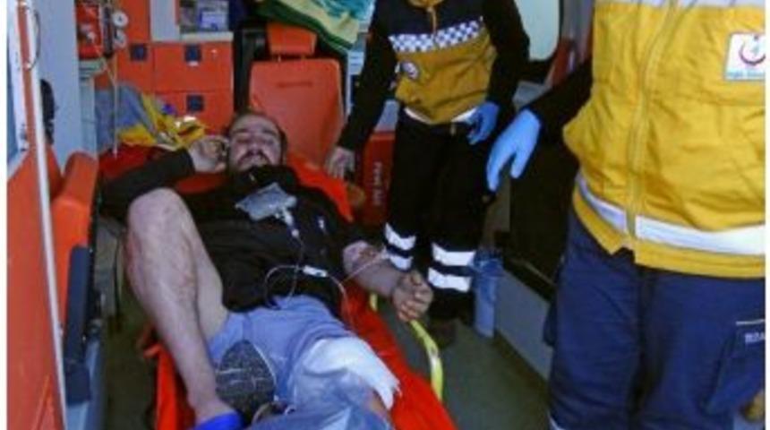 Kendisini Darp Eden Ağabeyini Bı&ccedil;akladı