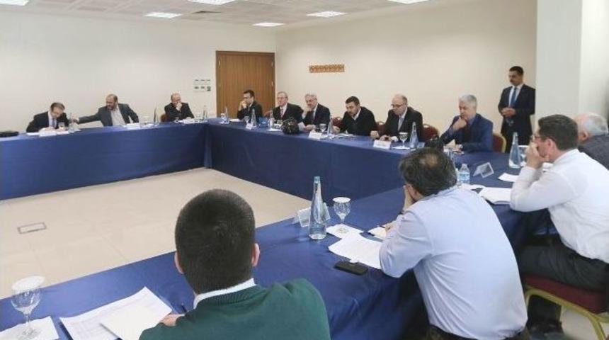 Kto Karatay &Uuml;niversitesi&rsquo;nde &ldquo;meslek Ahlakı Ve Ahilik &Ccedil;alıştayı&rdquo; Başladı