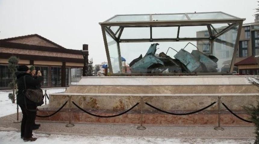 Uğur Mumcu Parkına Ziyaret&ccedil;i Akını