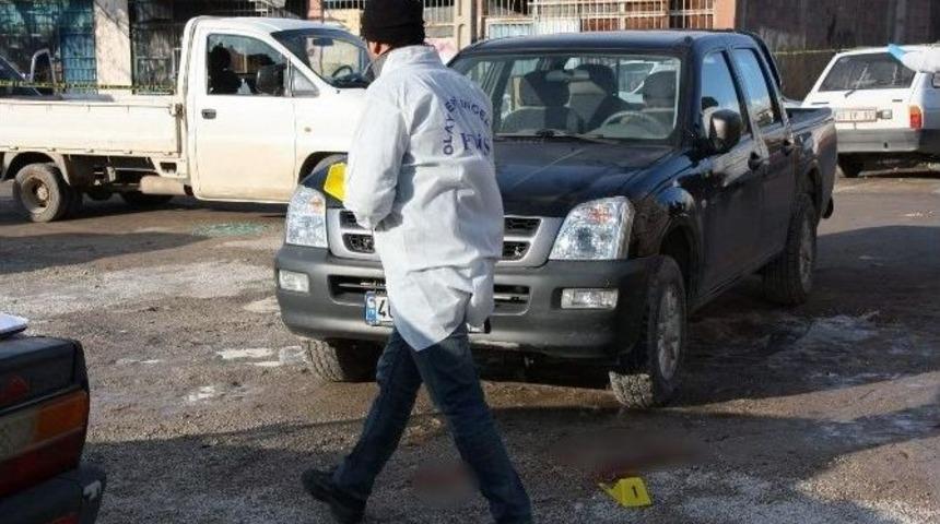 Kırşehir&rsquo;de Alacak-verecek Davası Kanlı Bitti: 1 Yaralı