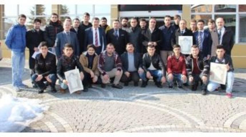 Gen&ccedil;ler &Ccedil;aycuma M&uuml;ft&uuml;l&uuml;ğ&uuml;&rsquo;n&uuml;n Kahvaltısında Bir Araya Geldi