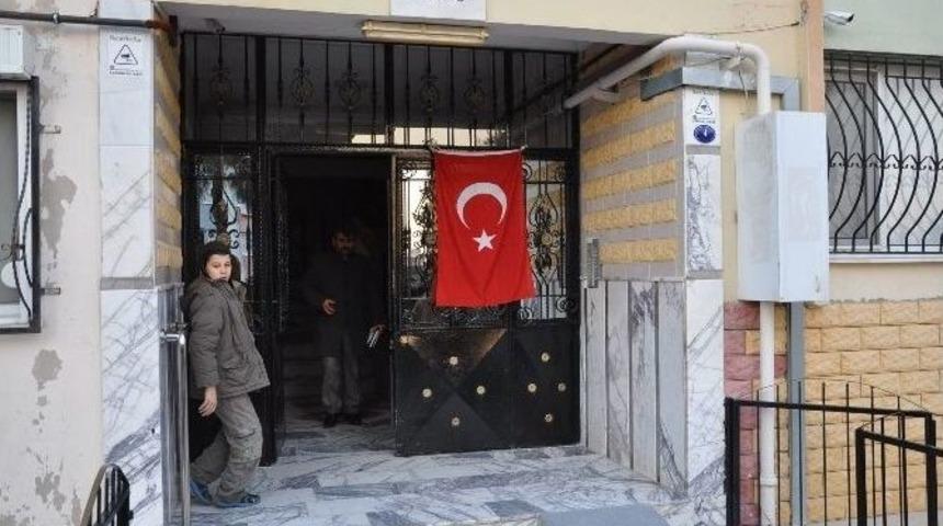 Şehit Astsubayın İzmir&rsquo;deki Evinde Yas Var