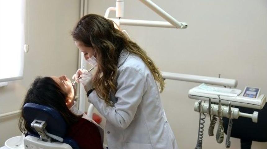 Esentepe Sağlık Merkezi&rsquo;nde Diş Polikliniği De Hizmete Başladı