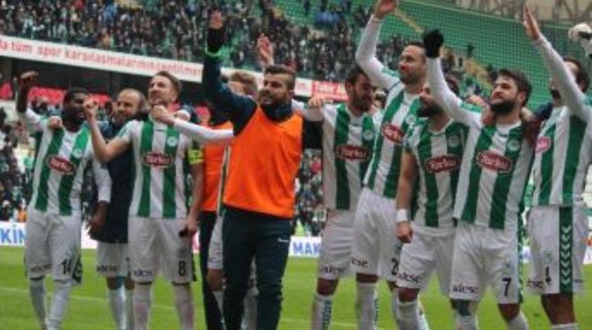 Torku Konyaspor Sahasında Ge&ccedil;it Vermiyor