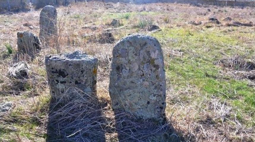 (&ouml;zel Haber) Gaziantep&rsquo;te Kayı Boyuna Ait Mezarlar Bulundu