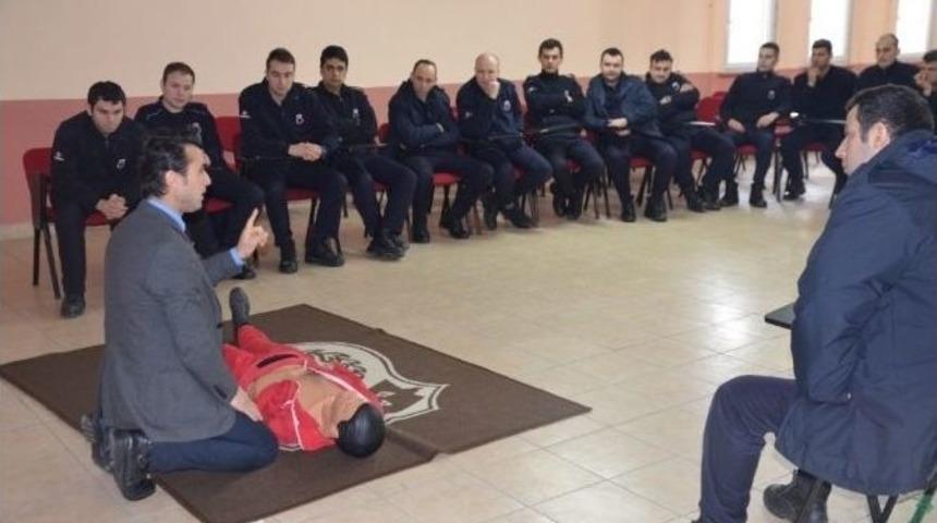 Bilecik M Tipi Kapalı Ceza İnfaz Kurumunda İlk Yardım Eğitimi Verildi