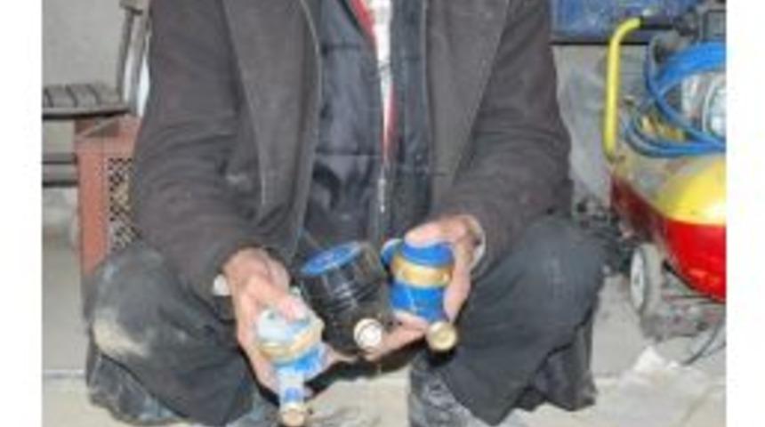 Soğuk Hava Su Saya&ccedil;larını Patlattı