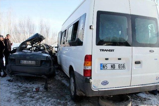 Van’da Otomobille Minibüs Çarpıştı: 1 Ölü, 1 Yaralı