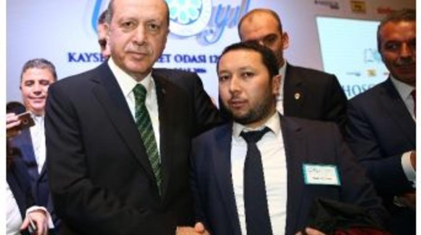 Uygurt&uuml;rk, Cumhurbaşkanı Erdoğan İle G&ouml;r&uuml;şt&uuml;