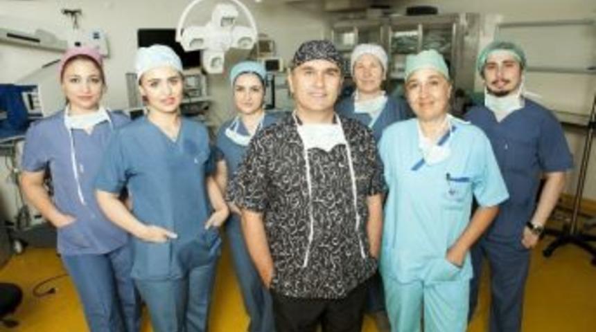 Do&ccedil; .dr. Ka&ccedil;ar: "aşırı Kilolarınızın Yarısını 3 Ayda Verin"